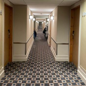 Big Blue Hotel Carpet Manufacturers in Saint Benoit